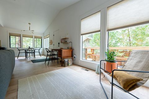 While each bedroom has its own comfortable workspace, you can also set up in the great room, with views on all sides.