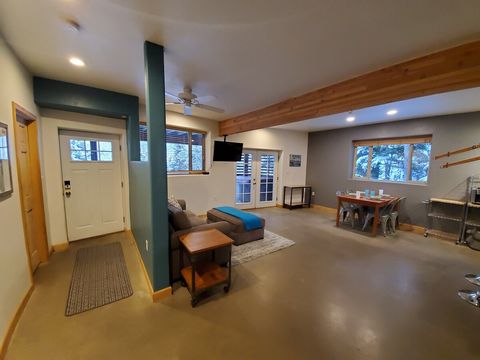 Entry and Living Space