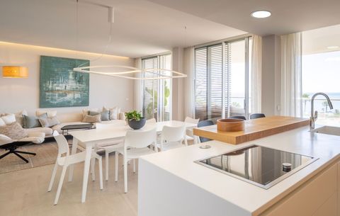 Kitchen, dining & living area