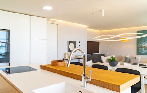 Kitchen & dining area