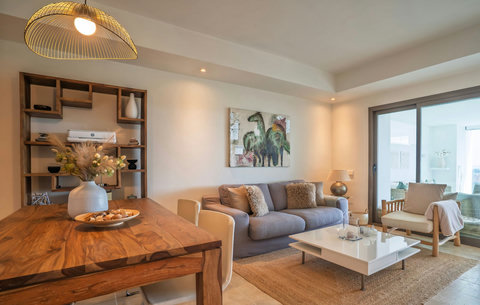 Living & dining area