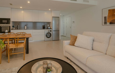 Open plan living, dining & kitchen area