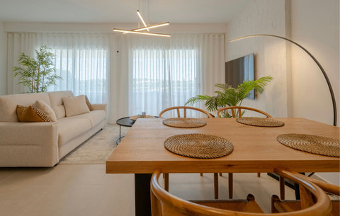 Living & dining area