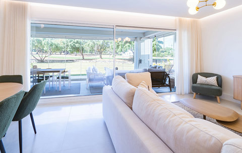 Living room & terrace