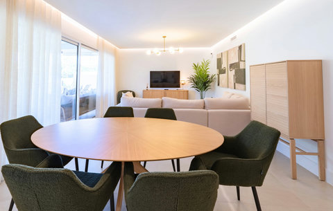 Living room & dining