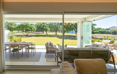 Living area & terrace