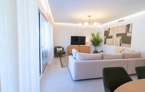 Living room & dining