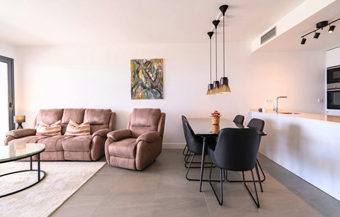 Living room & dining