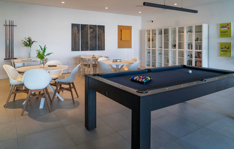 Communal facilities & pool room