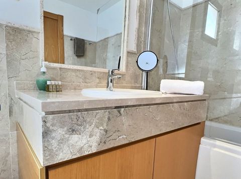 Master bedroom en-suite