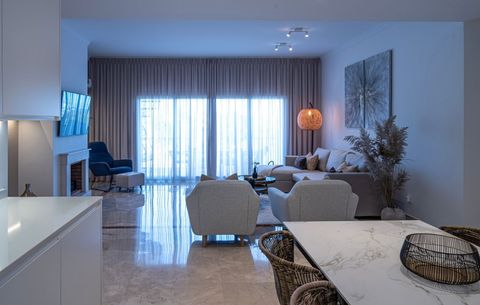 Kitchen & living area