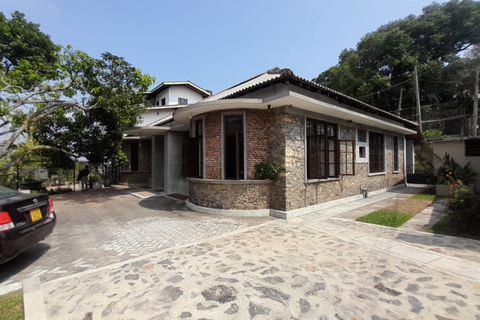 View from side of front garden