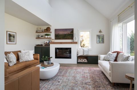 Built in fireplace with flat screen TV. Smart TV has streaming services included