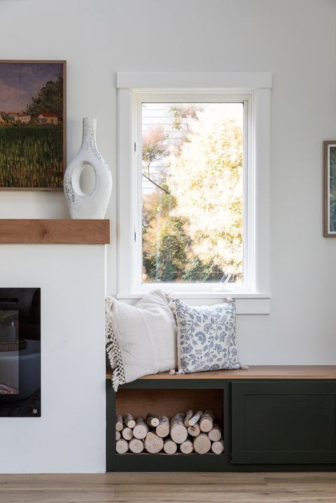 Built in bench for additional seating