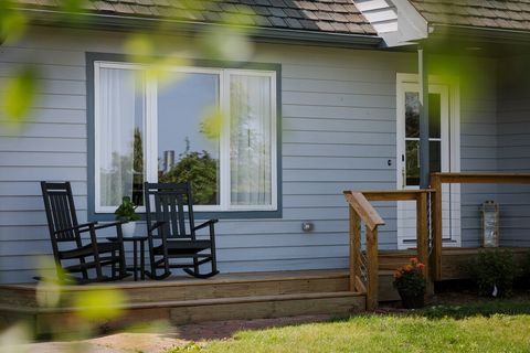 Front porch has 2 rockers to sit and look at the lake