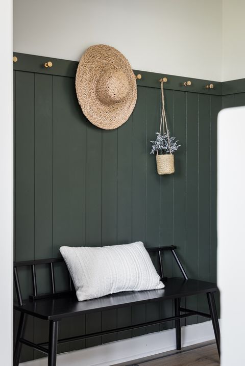 Bench in front entry to put on shoes before leaving the house