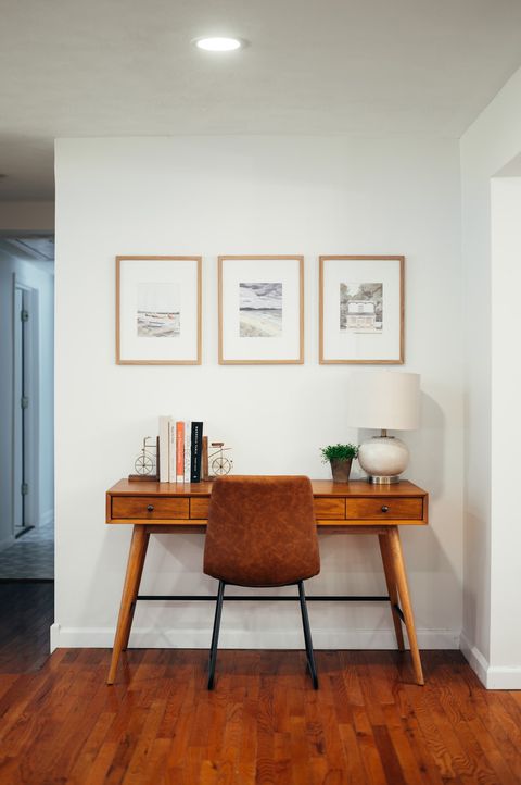 Desk area next to dining for small or large work groups