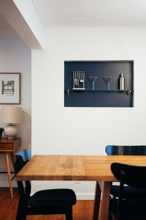 Gold bar set for guest use