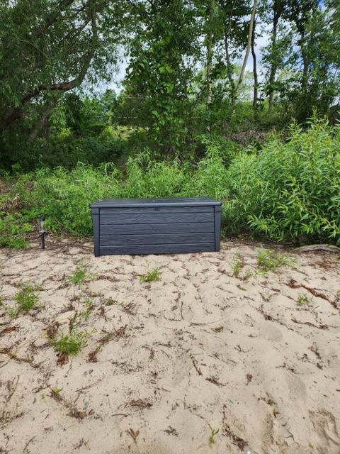 Deck box has beach toys