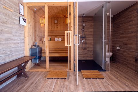 Finnish sauna, shower and toilet