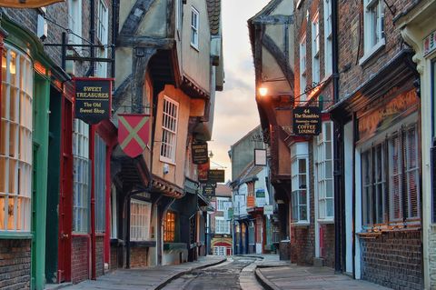 Within walking distance of York city centre