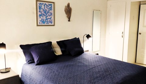 Air conditioned bedroom with en suite bathroom