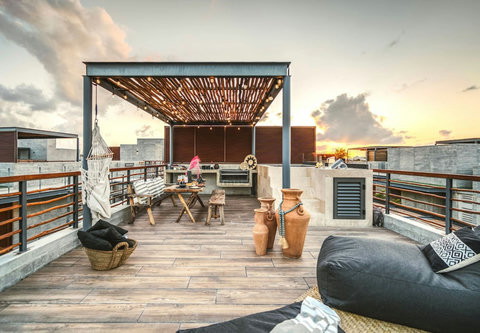 Private Rooftop