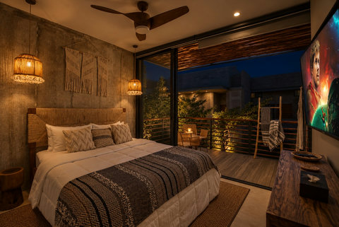 King-Size Bed