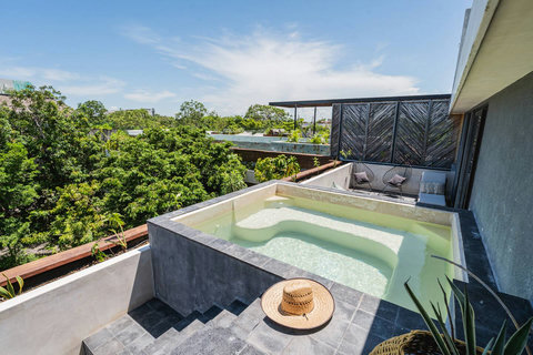 Private Hot Tub