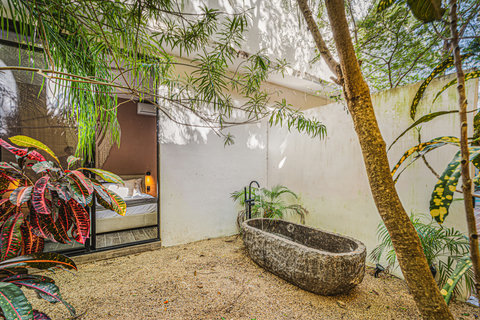 Your Very Own Hot Tub in the Jungle