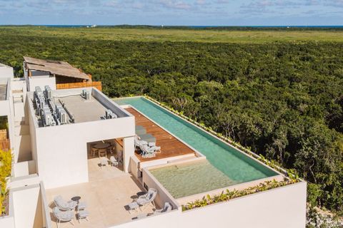 Panoramic Rooftop Pool with Forever Jungle View