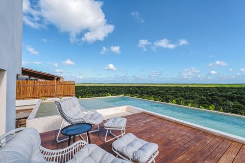 Panoramic Rooftop Pool with Forever Jungle View