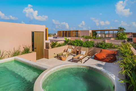 Unit 1 - Private Rooftop w/ 2 Pools