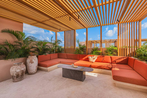 Unit 1 - Private Rooftop w/ Lounge Area