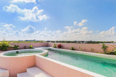 Unit 1 - Private Rooftop w/ 2 Pools