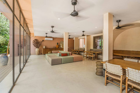 Need to get work done ? Enjoy a Professional Work Space and exchange ideas with other digital nomads at our Co-Working Space. 
All in a AC environment and with Fast WIFI.