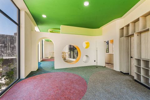 Free Kids Area