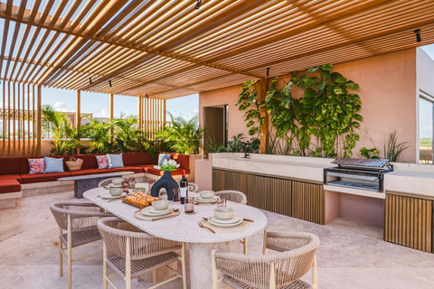 Al Fresco Dining on Your Very Own Private Rooftop with BBQ Grill
