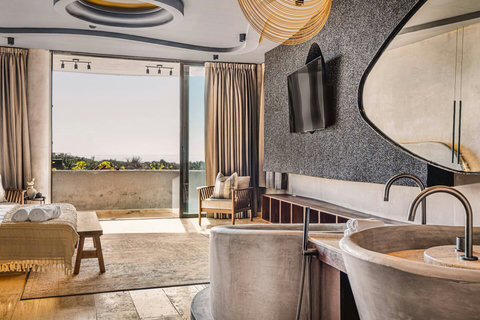 Master Kingsize Bedroom with Private Balcony and Ensuite Bathroom with Hot Tub