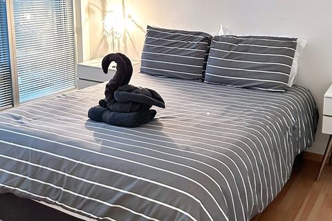Signature Towel Swan Fit for Royalty





Our dedicated, talented cleaning detail always goes the extra mile