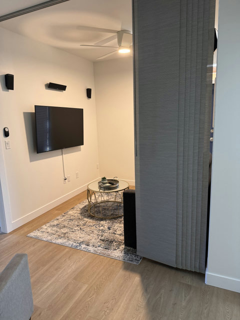 Den/ Separate room