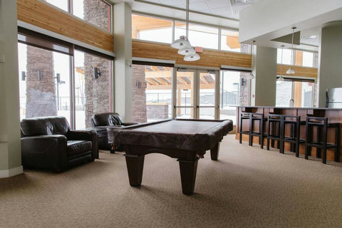 Pool table