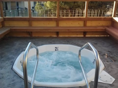 hot tub