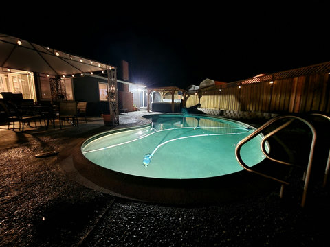 Private pool