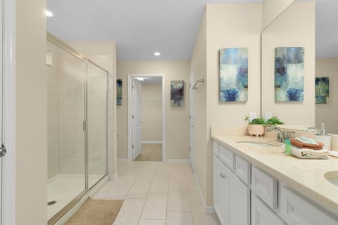 Master bathroom 