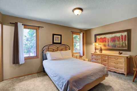 Bedroom #1 Master bedroom, queen bed