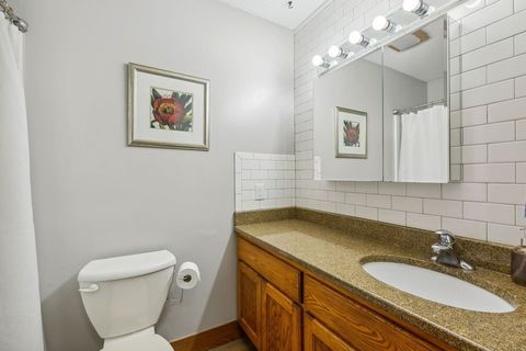 Master Bedroom  Bath