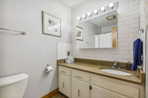 Master bedroom bath