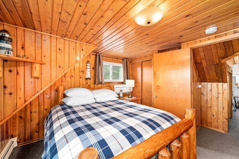 3rd bedroom, lake view