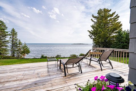 Spacious deck overlooking the lake